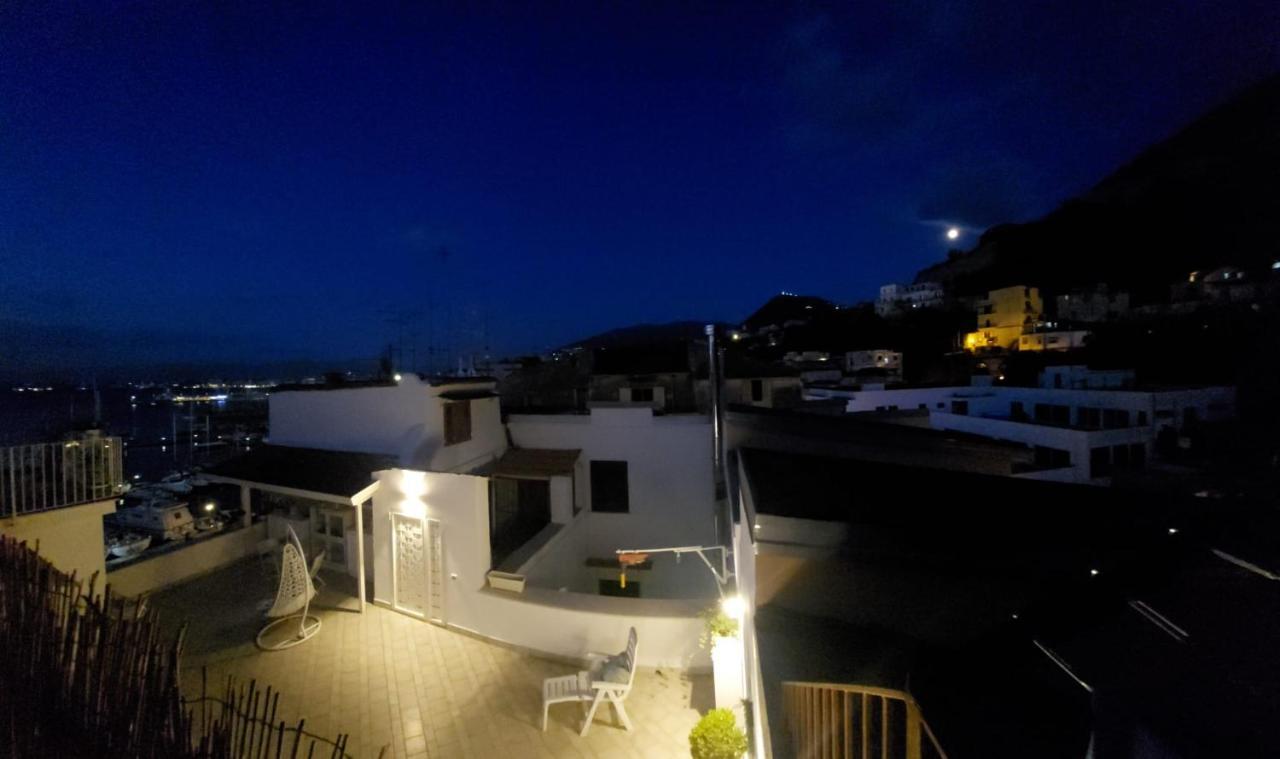 Coralinetiny Bed & Breakfast Castellammare di Stabia Bagian luar foto
